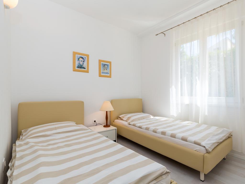 Apartments Gala 波雷奇 外观 照片